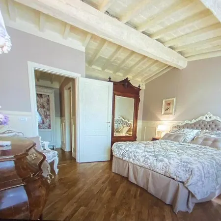 Signoria Elegant With View - Daily Refresh Available