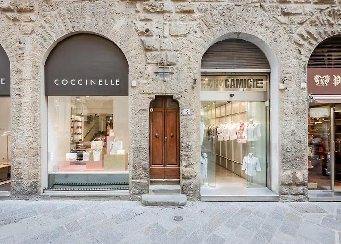 Signoria Elegant With View - Daily Refresh Available Florence
