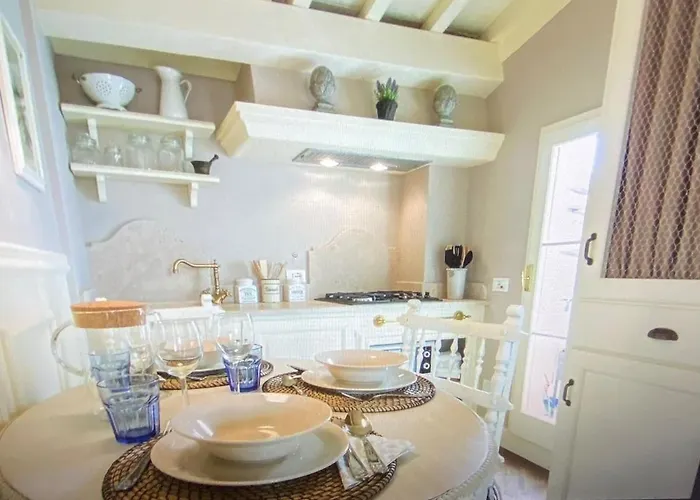 Apartment Signoria Elegant With View - Daily Refresh Available Florence