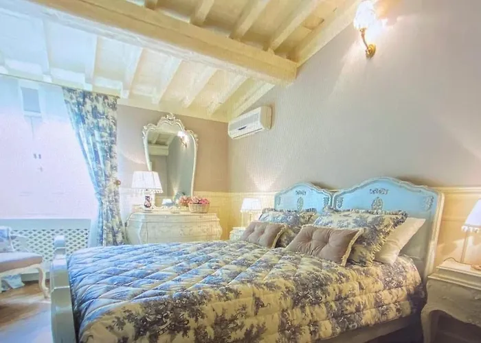 Signoria Elegant With View - Daily Refresh Available * Florence