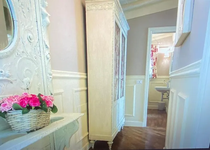 Apartment Signoria Elegant With View - Daily Refresh Available Florence