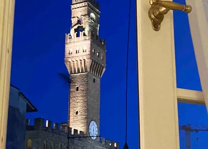 Signoria Elegant With View - Daily Refresh Available * Florence