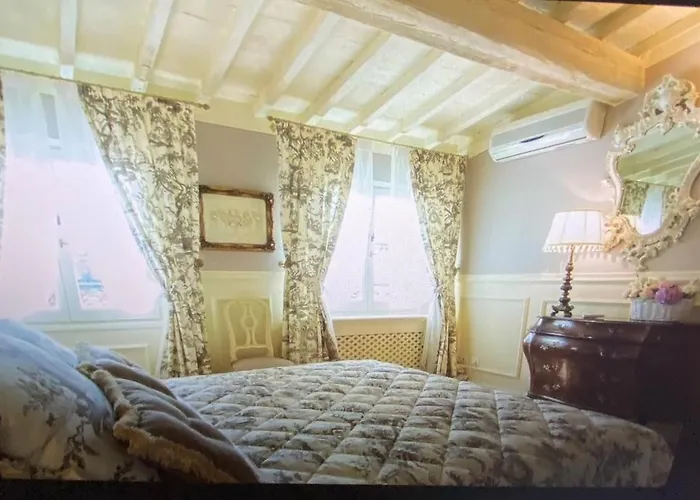 Signoria Elegant With View - Daily Refresh Available Apartment Florence