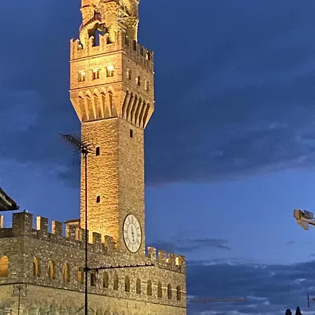 Signoria Elegant With View Palazzo Vecchio Apartman Firenze